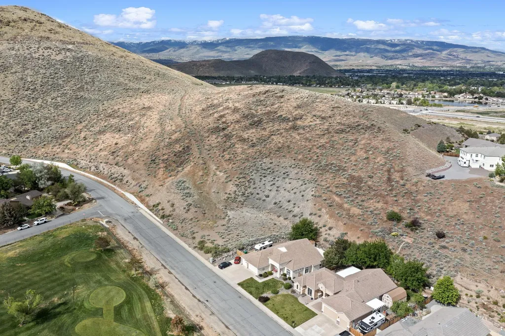 4841 Hidden Valley Reno NV 89502