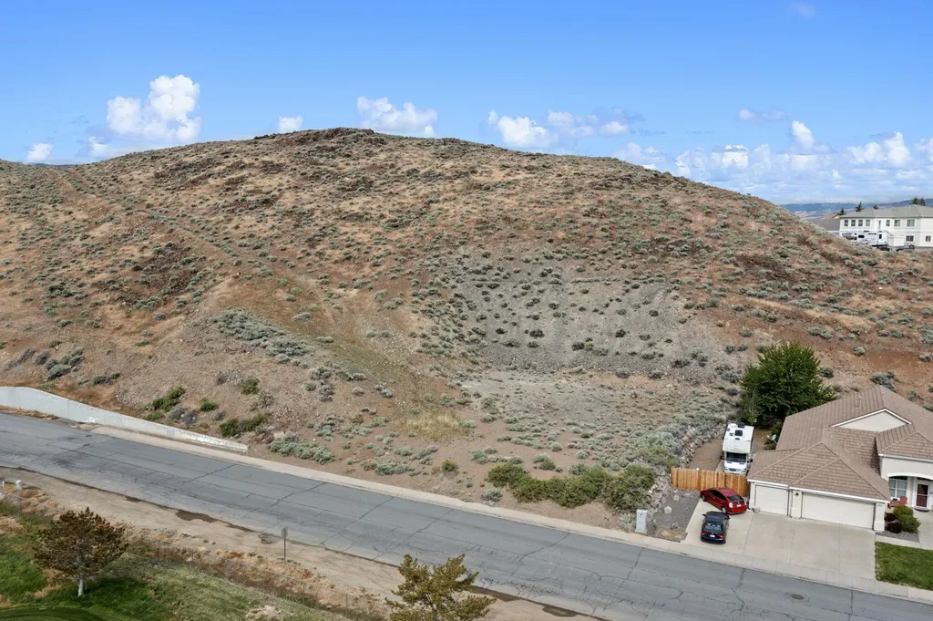 4841 Hidden Valley Reno NV 89502