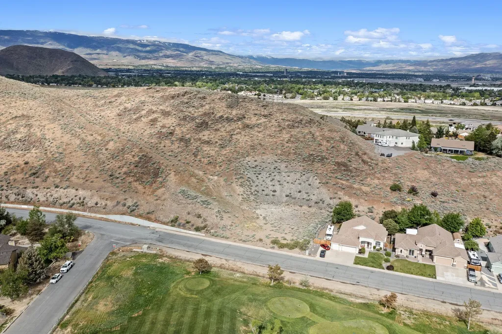 4841 Hidden Valley Reno NV 89502