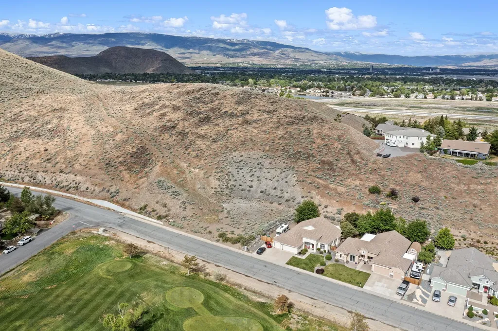 4841 Hidden Valley Reno NV 89502