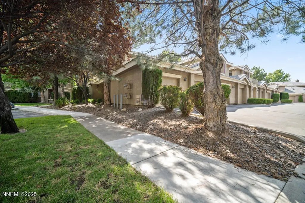 900 Meadows Reno NV 89521