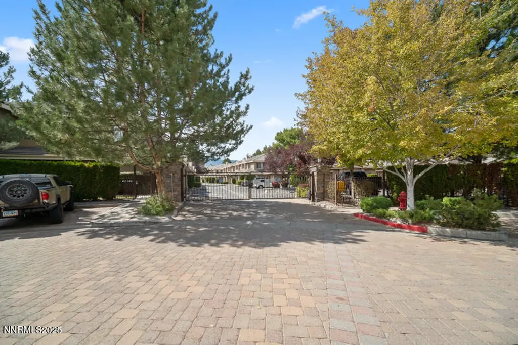 900 Meadows Reno NV 89521