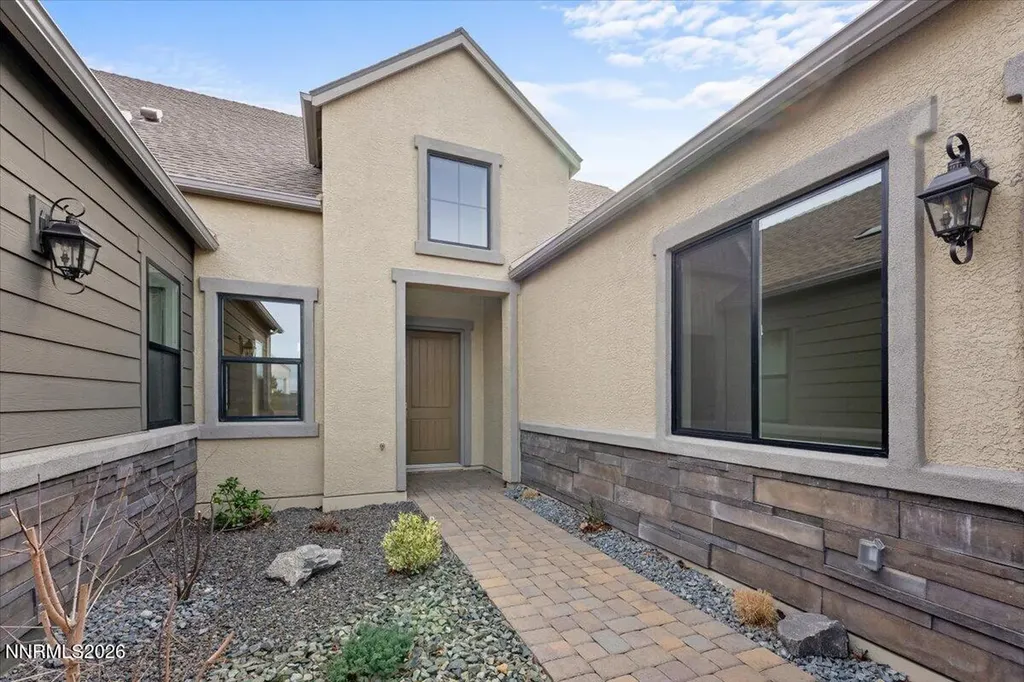 2982 Saddle Peak Reno NV 89521