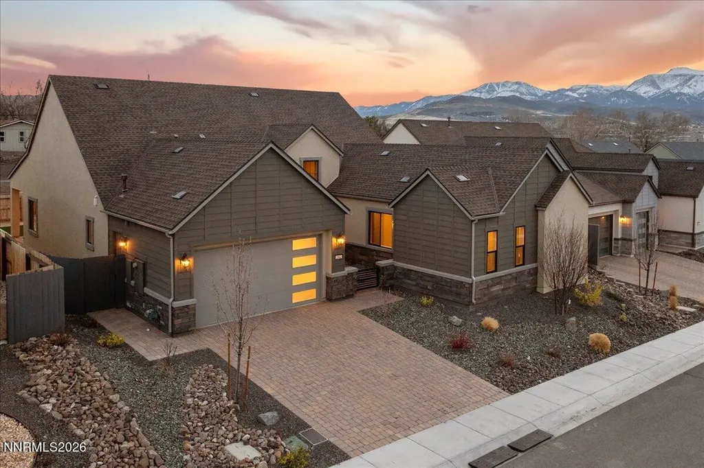2982 Saddle Peak Reno NV 89521