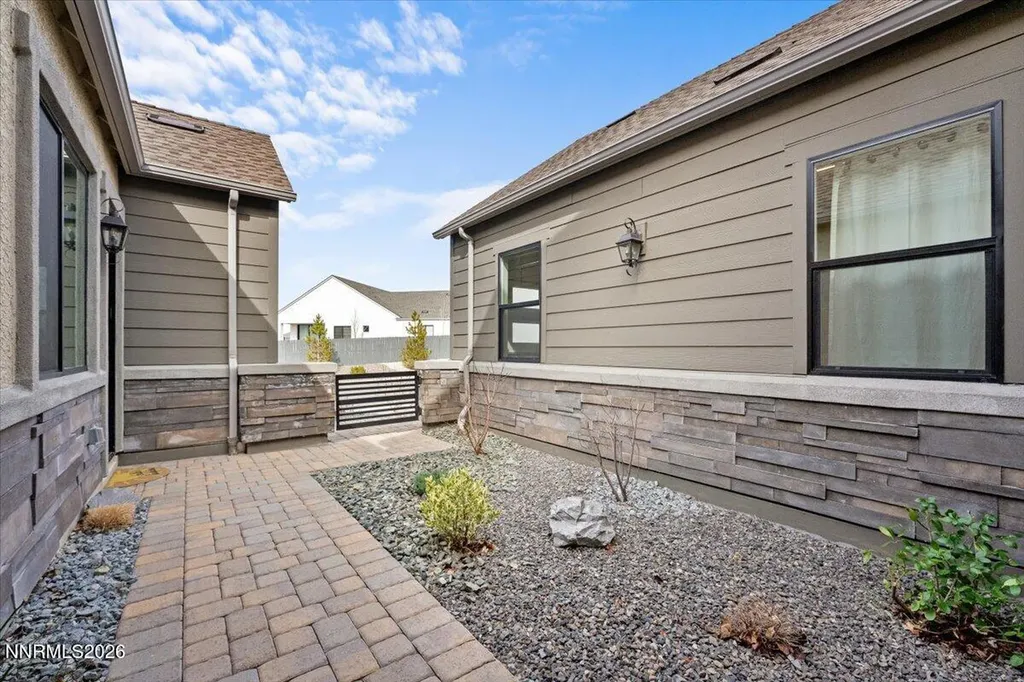 2982 Saddle Peak Reno NV 89521