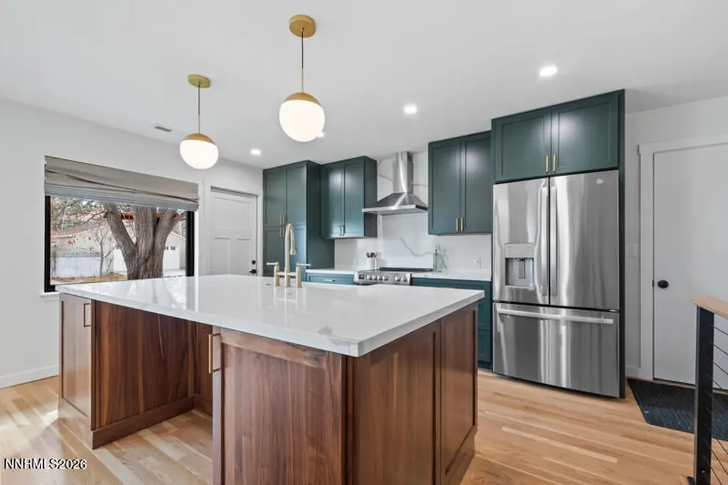 1295 Mark Twain Reno NV 89509