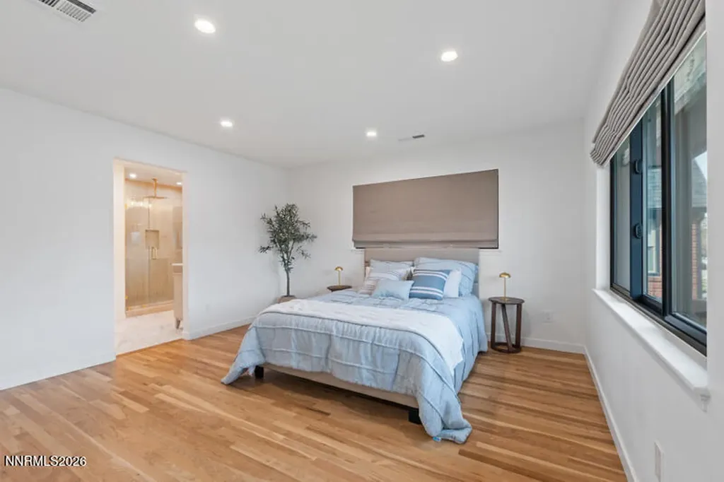 1295 Mark Twain Reno NV 89509