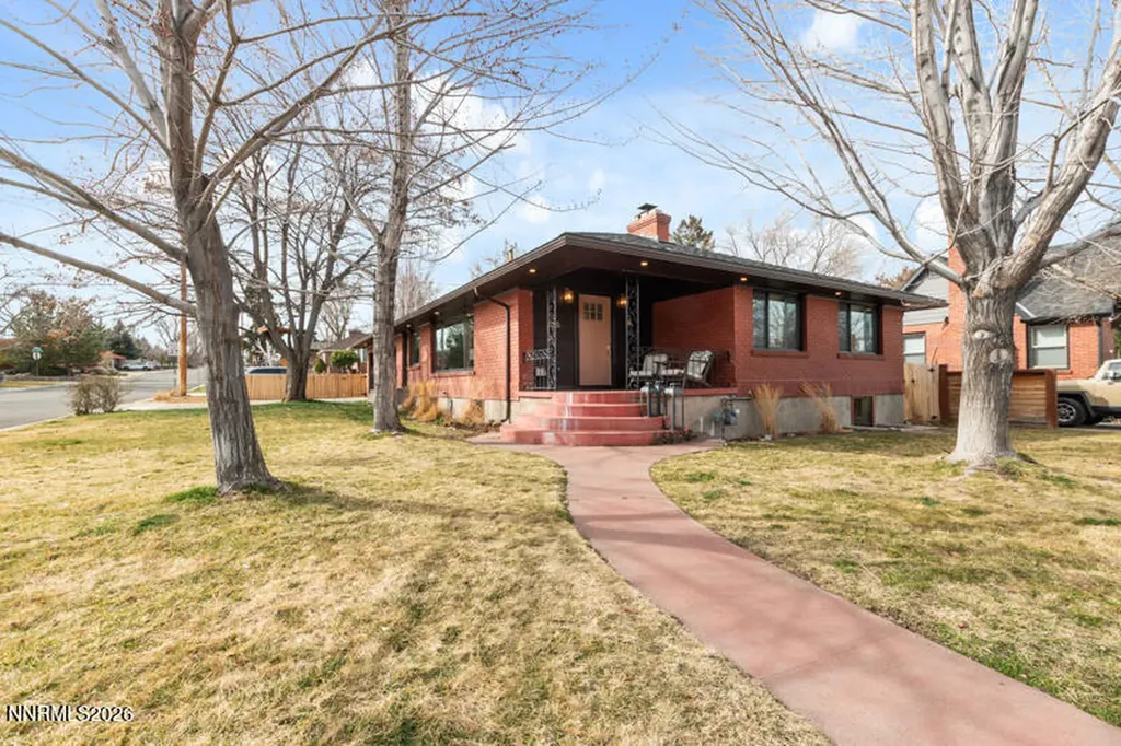 1295 Mark Twain Reno NV 89509