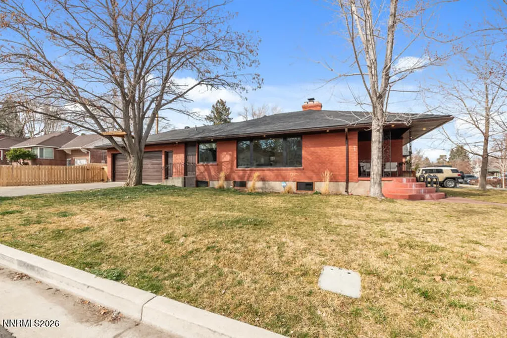 1295 Mark Twain Reno NV 89509