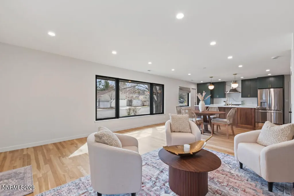 1295 Mark Twain Reno NV 89509