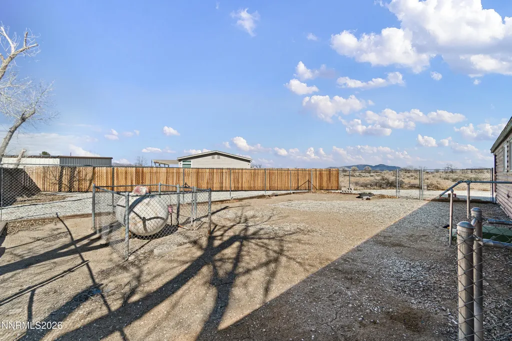 6 Pauma Yerington NV 89447