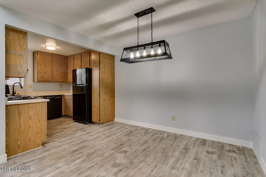 2507 Sycamore Glen Sparks NV 89434