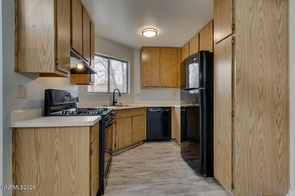 2507 Sycamore Glen Sparks NV 89434