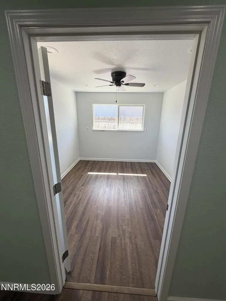 14 Pebble Beach Yerington NV 89447