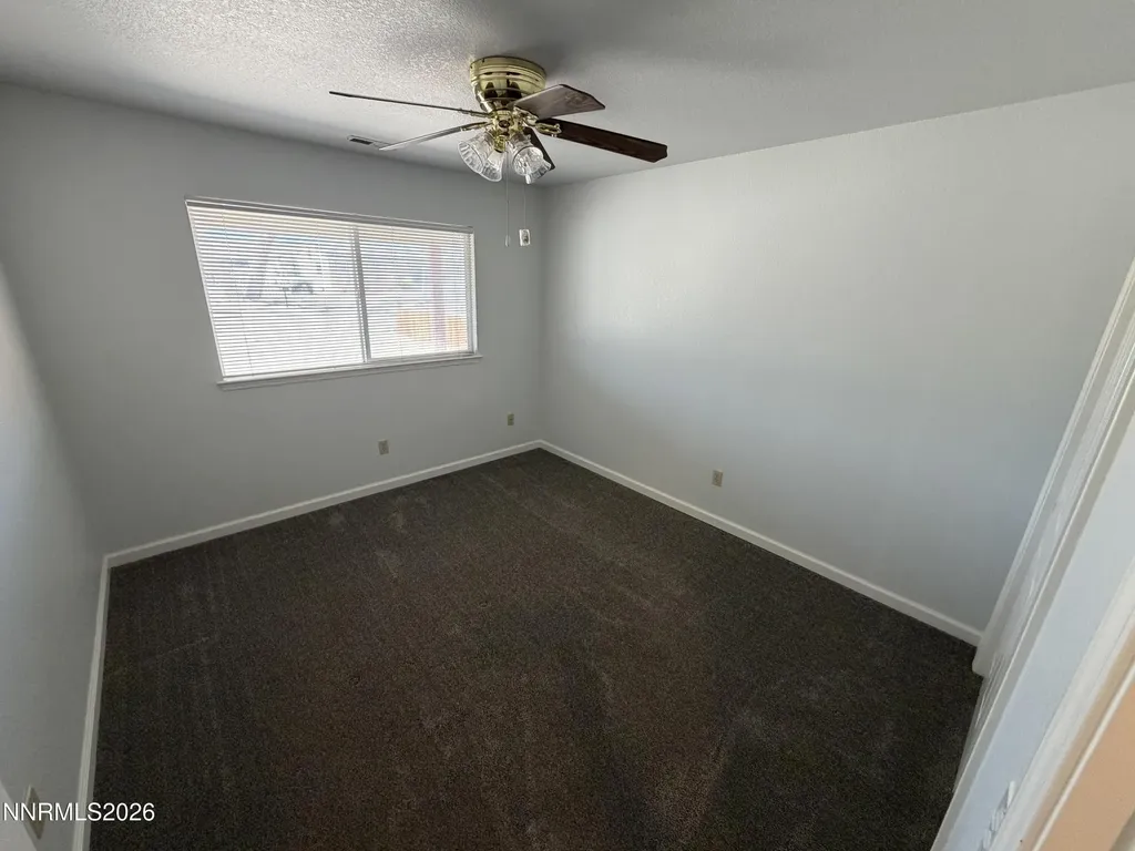 14 Pebble Beach Yerington NV 89447