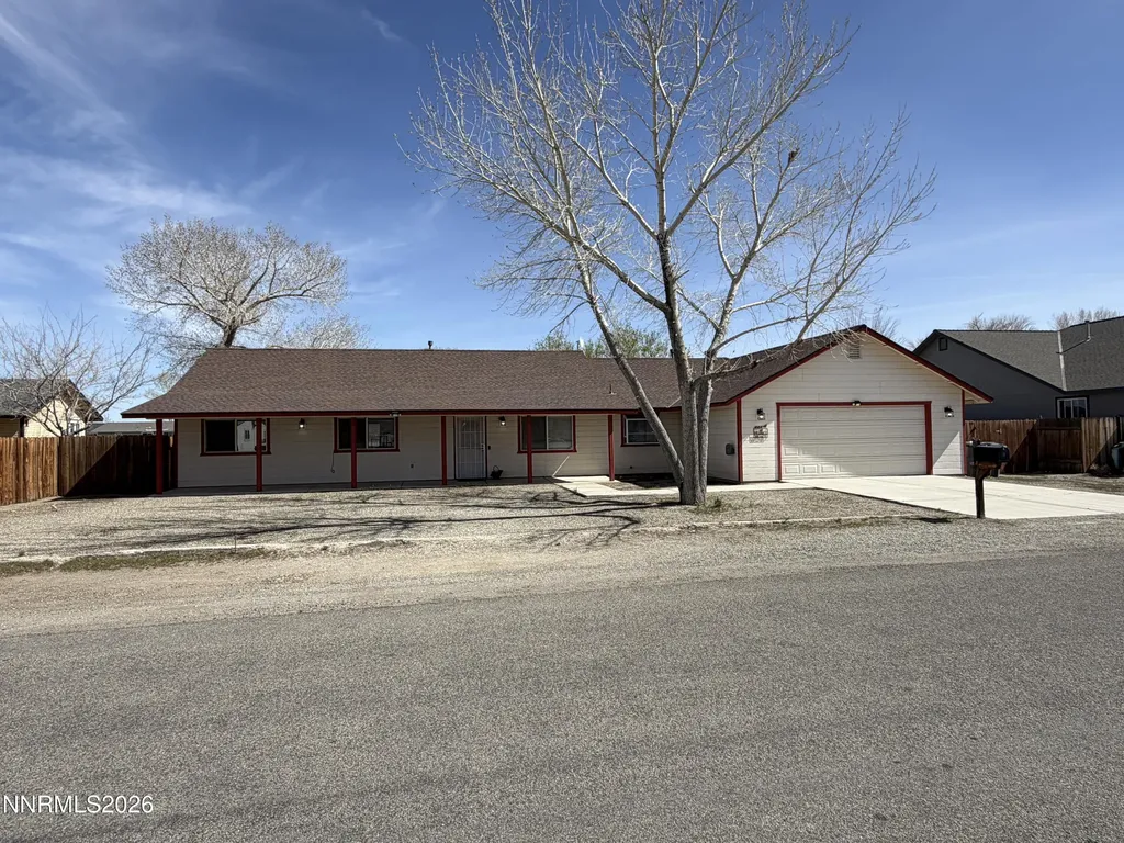 14 Pebble Beach Yerington NV 89447