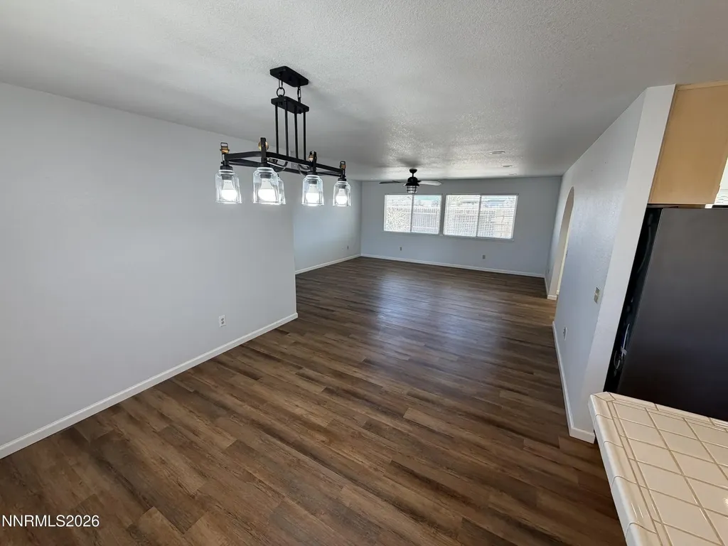 14 Pebble Beach Yerington NV 89447