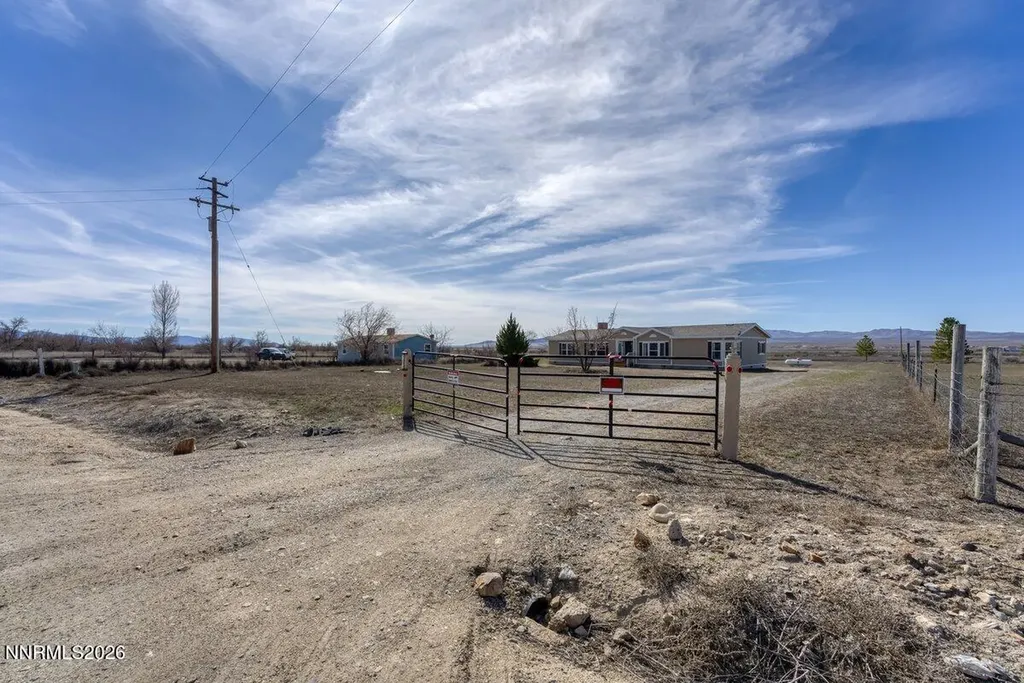 22225 Topaz Lake Lovelock NV 89419