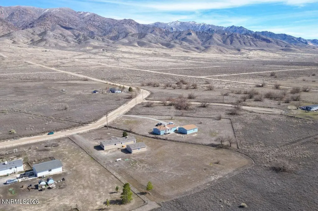 22225 Topaz Lake Lovelock NV 89419