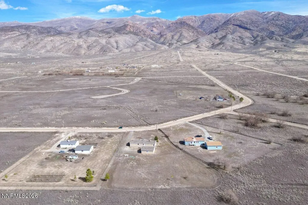 22225 Topaz Lake Lovelock NV 89419