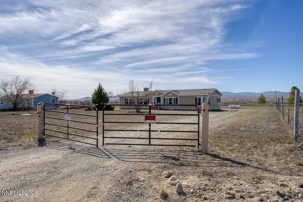 22225 Topaz Lake Lovelock NV 89419