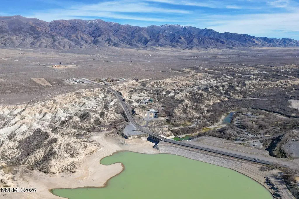 22225 Topaz Lake Lovelock NV 89419