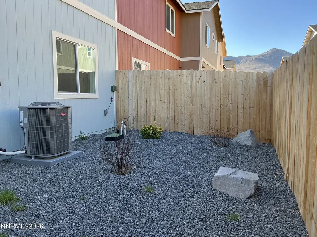 258 Green Dayton NV 89403