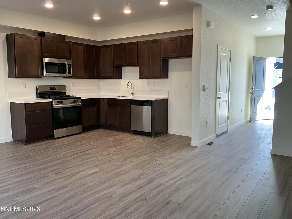 258 Green Dayton NV 89403