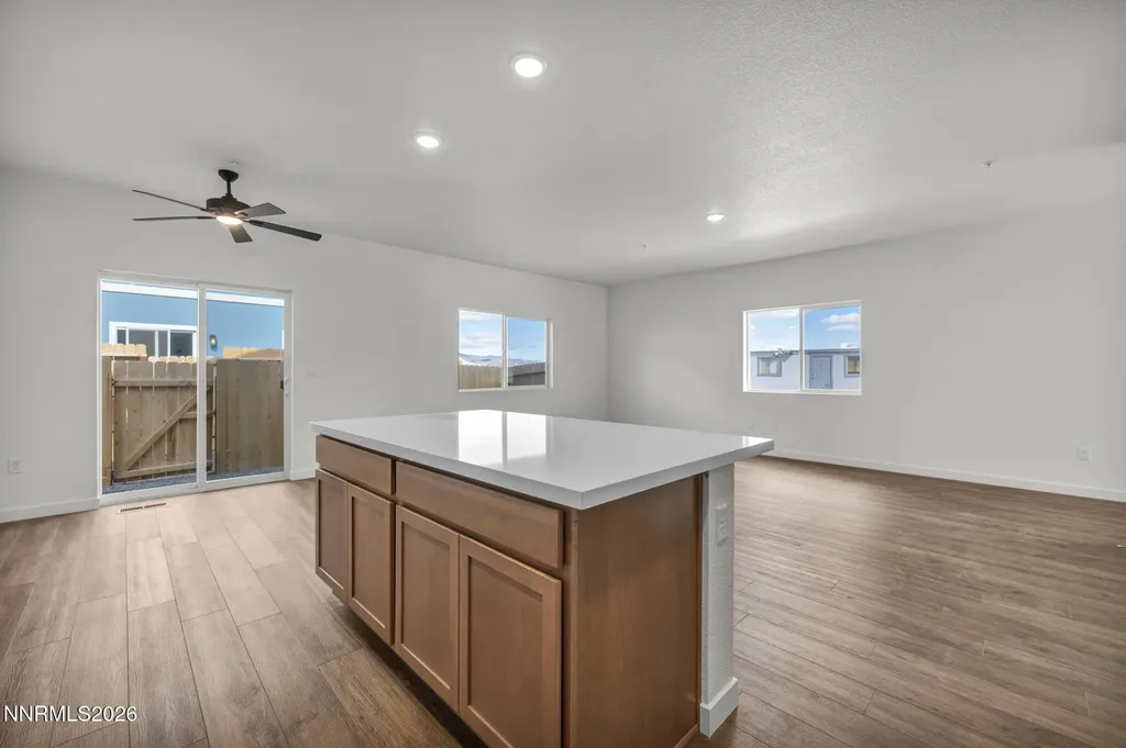 260 Green Dayton NV 89403