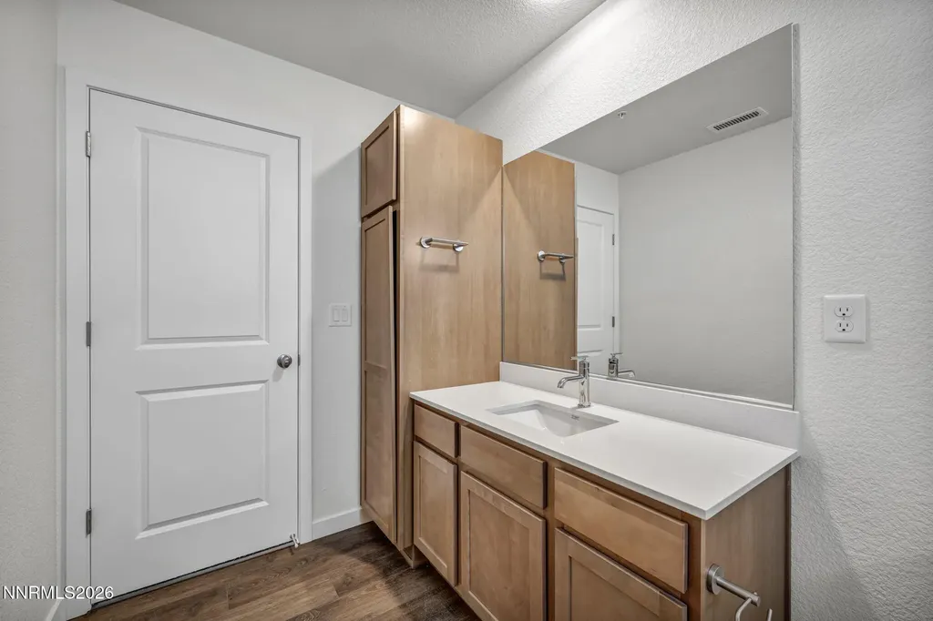 260 Green Dayton NV 89403