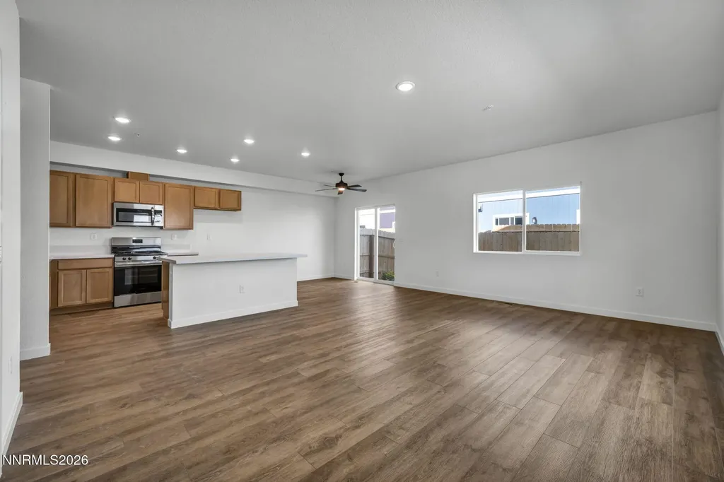 260 Green Dayton NV 89403