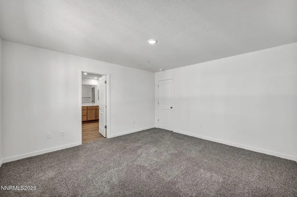 260 Green Dayton NV 89403