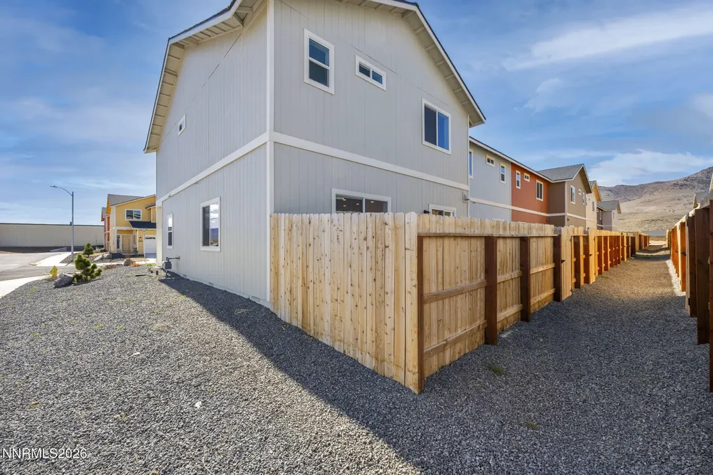 260 Green Dayton NV 89403