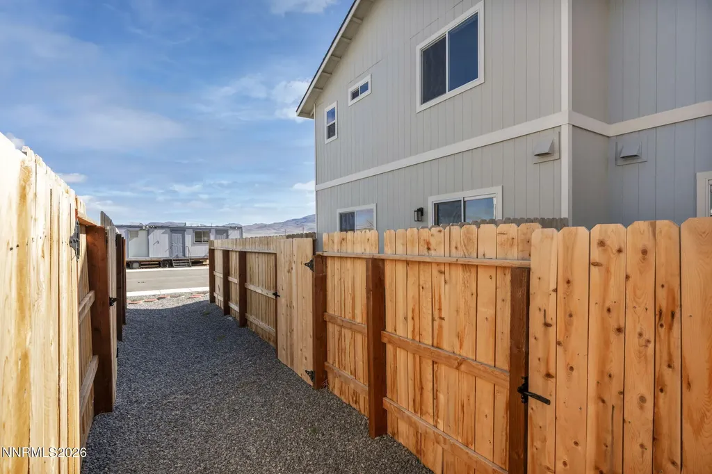 260 Green Dayton NV 89403