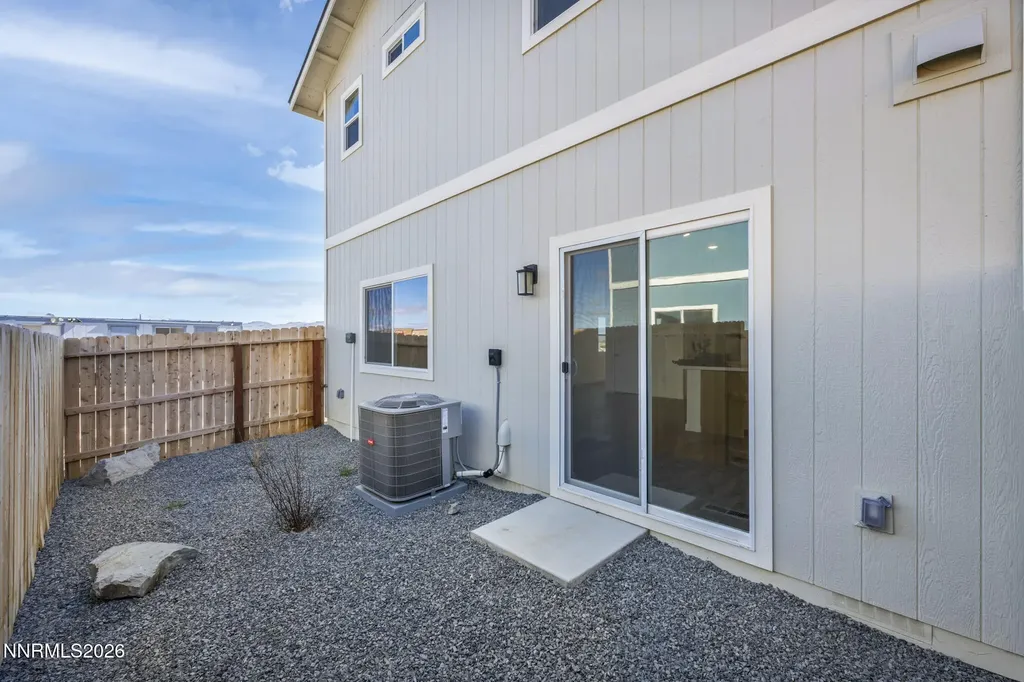 260 Green Dayton NV 89403