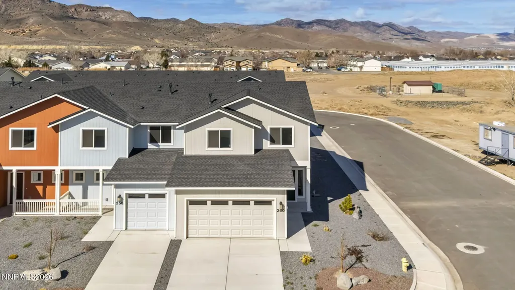 260 Green Dayton NV 89403