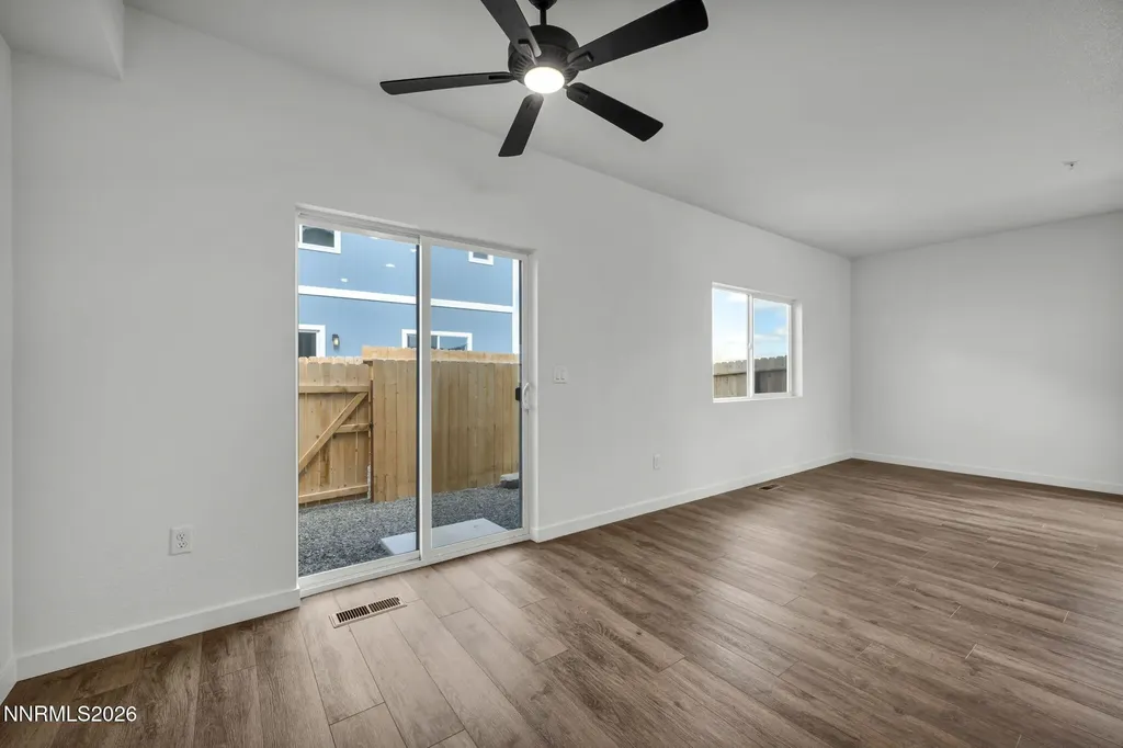 260 Green Dayton NV 89403