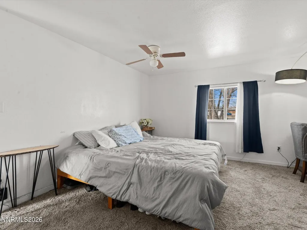 3320 Della Fallon NV 89406