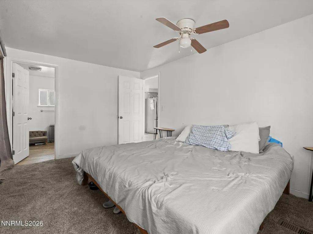 3320 Della Fallon NV 89406