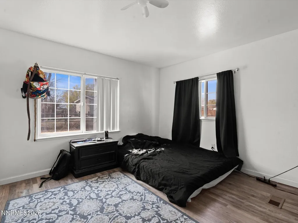 3320 Della Fallon NV 89406