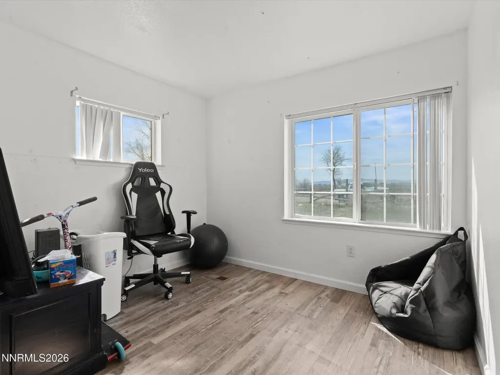 3320 Della Fallon NV 89406