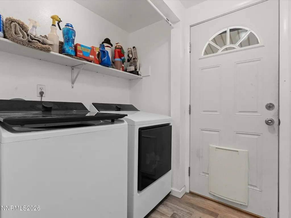3320 Della Fallon NV 89406