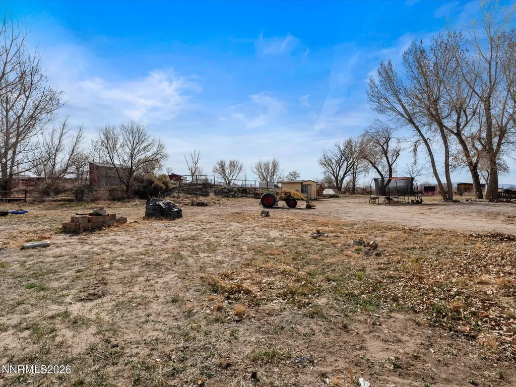 3320 Della Fallon NV 89406