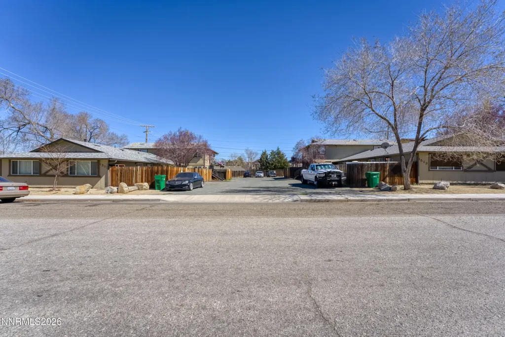 1513 Edmonds Carson City NV 89701