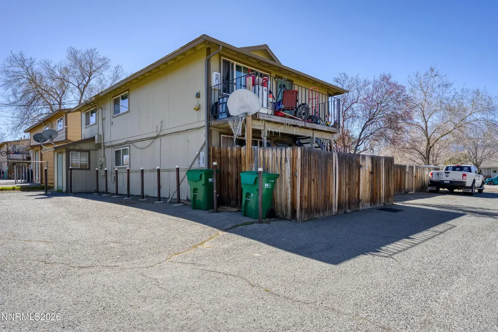 1513 Edmonds Carson City NV 89701
