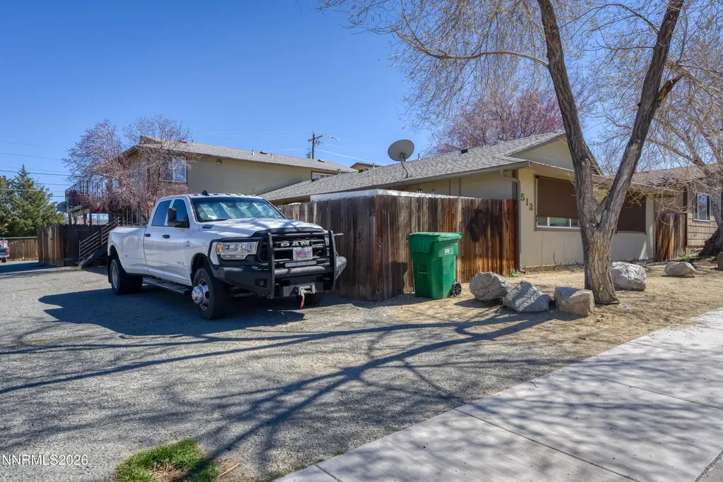 1513 Edmonds Carson City NV 89701