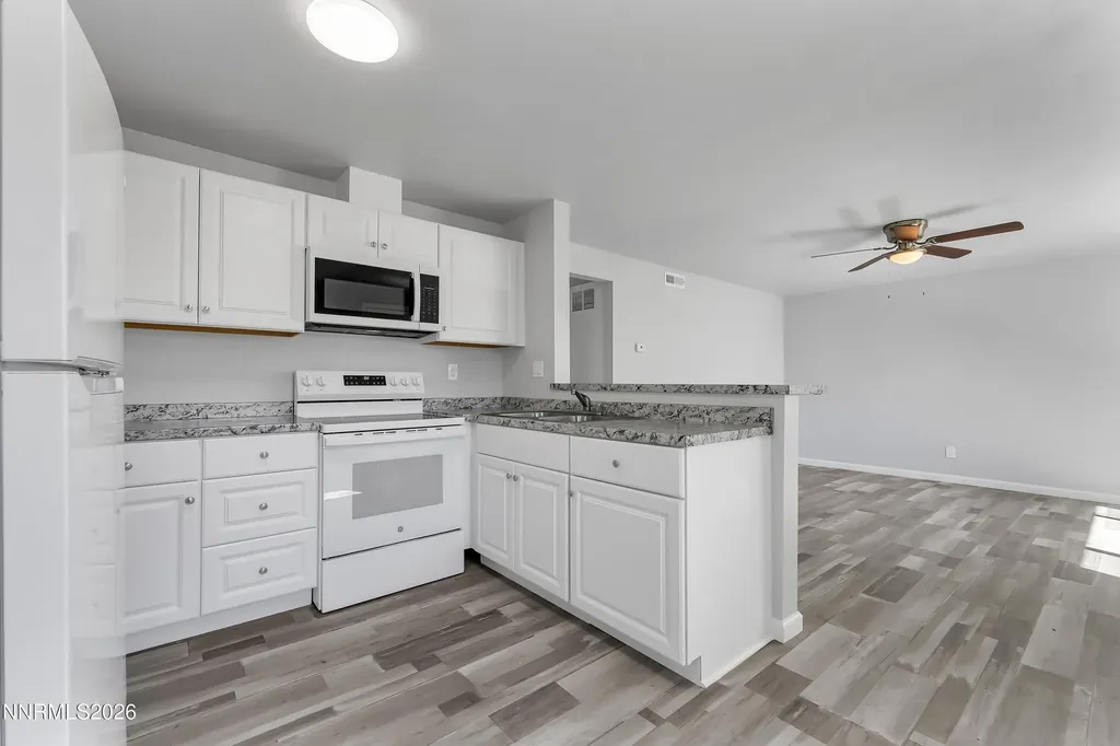 1517 Edmonds Carson City NV 89701