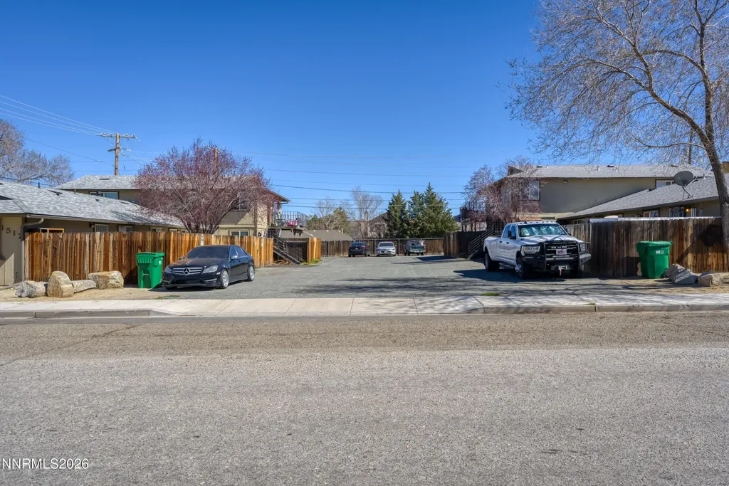 1517 Edmonds Carson City NV 89701