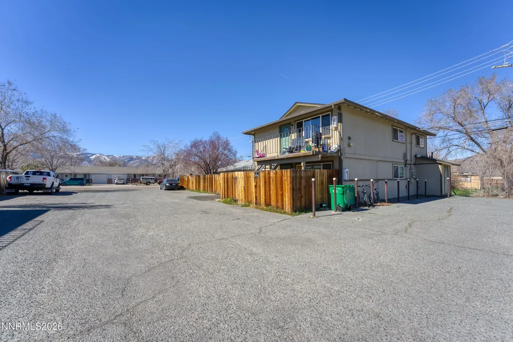 1517 Edmonds Carson City NV 89701