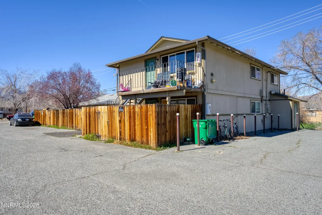 1517 Edmonds Carson City NV 89701